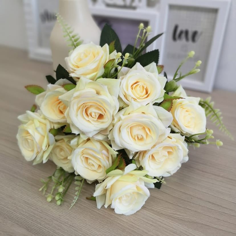 Искусственные цветы в Казани | Цветы искусственные «Розы острые», молочно-персиковые, букет