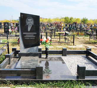 Эксклюзивные памятники: мастерство в каждой детали